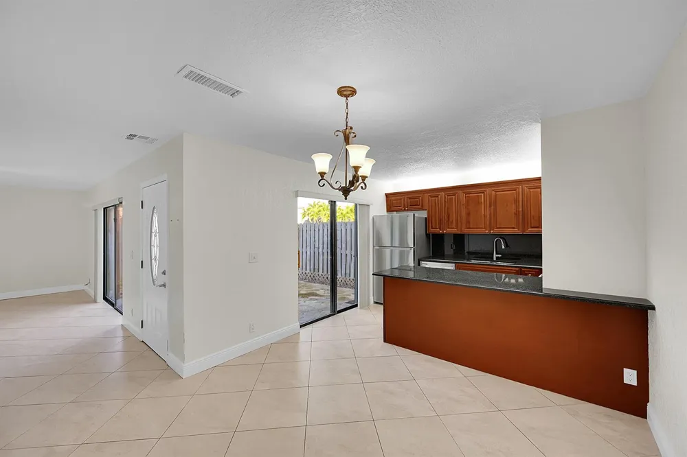 128 Lake Arbor Drive Palm Springs, FL 33461