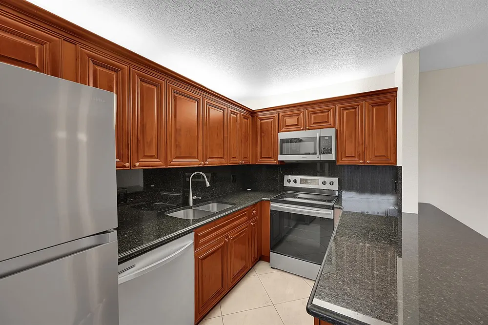 128 Lake Arbor Drive Palm Springs, FL 33461
