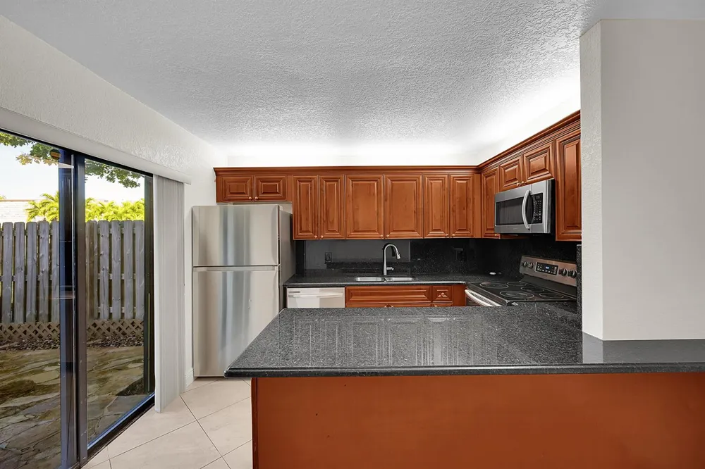 128 Lake Arbor Drive Palm Springs, FL 33461