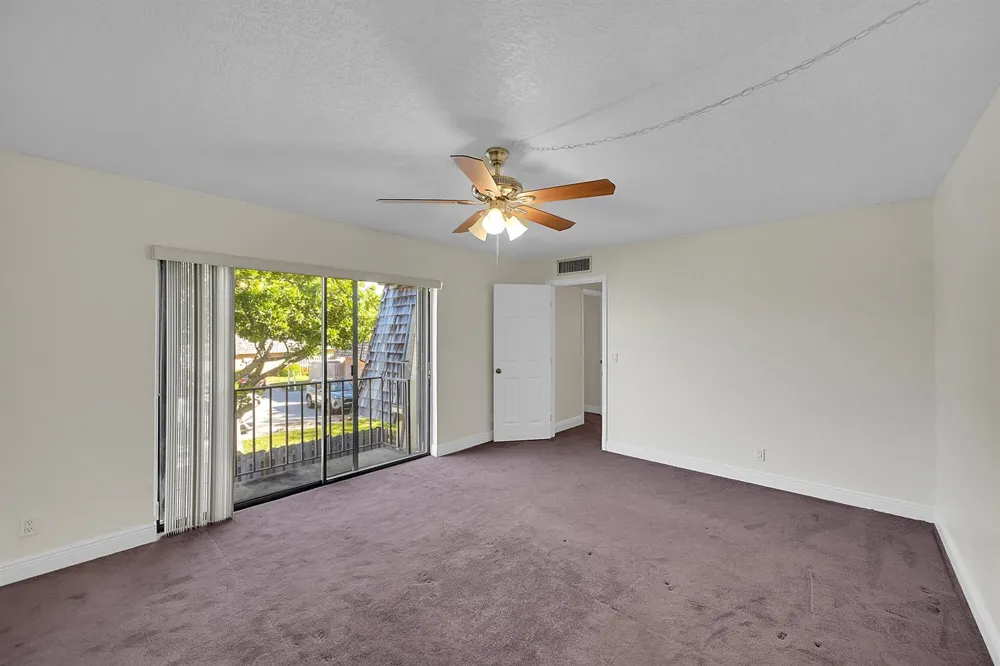 128 Lake Arbor Drive Palm Springs, FL 33461