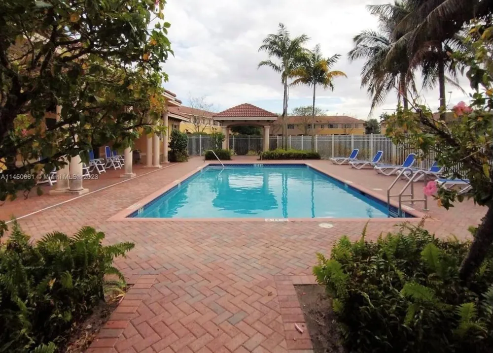 6030 SW 19th Place North Lauderdale, FL 33068
