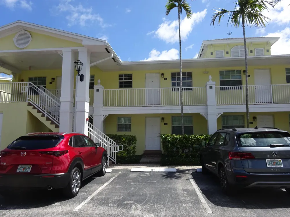 2660 NE 8th Avenue #208 Wilton Manors, FL 33334