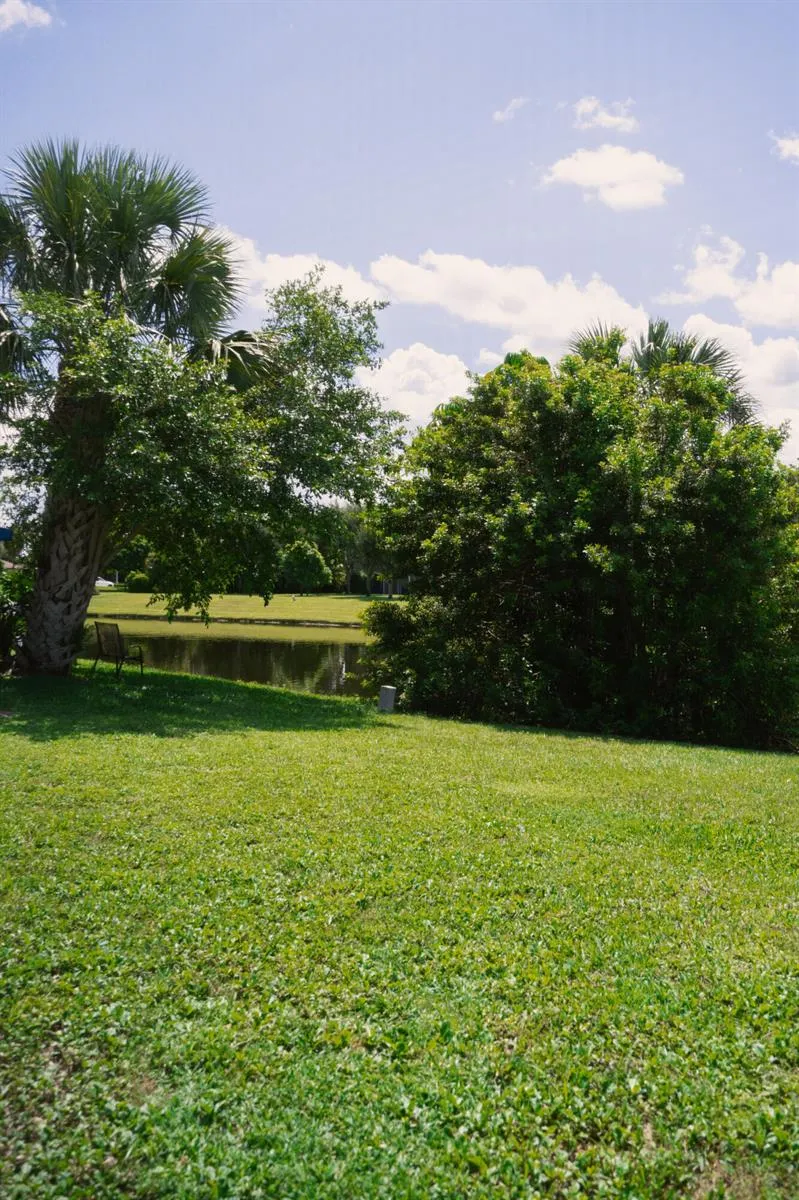 1425 Riverside Circle Wellington, FL 33414
