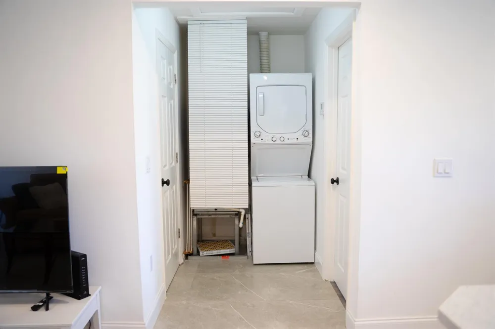 1425 Riverside Circle Wellington, FL 33414