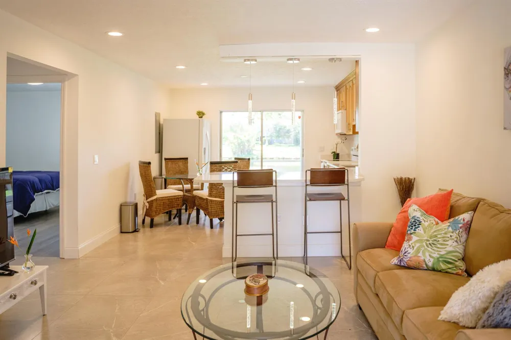 1425 Riverside Circle Wellington, FL 33414