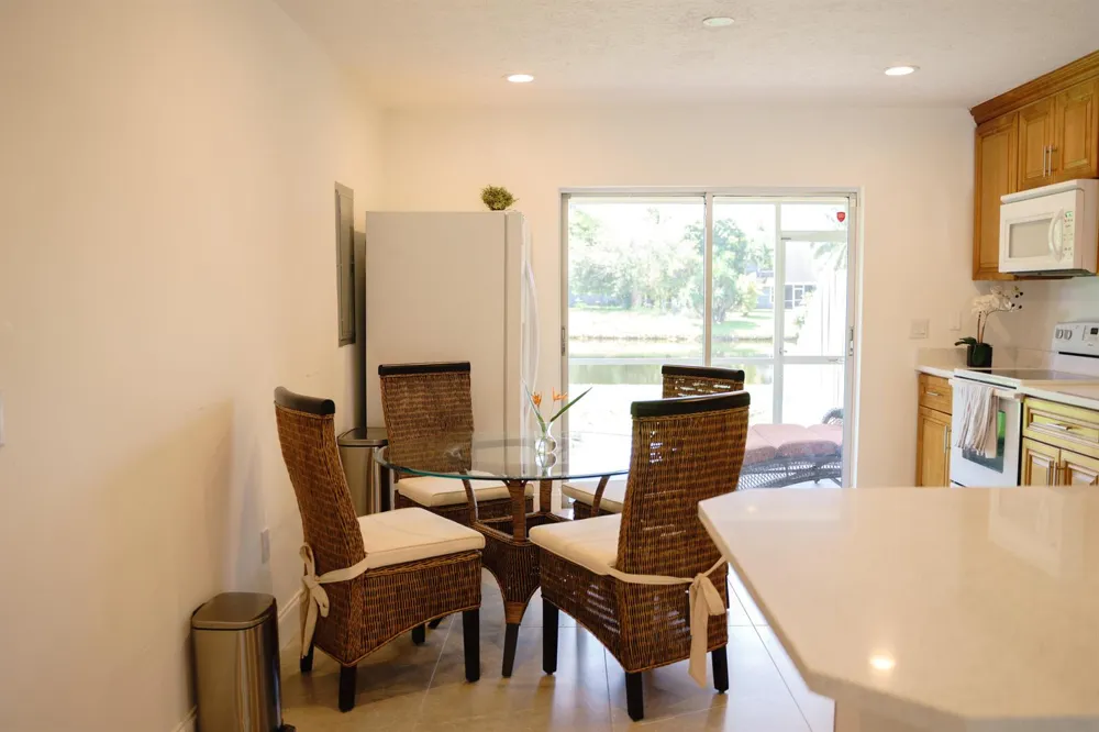 1425 Riverside Circle Wellington, FL 33414
