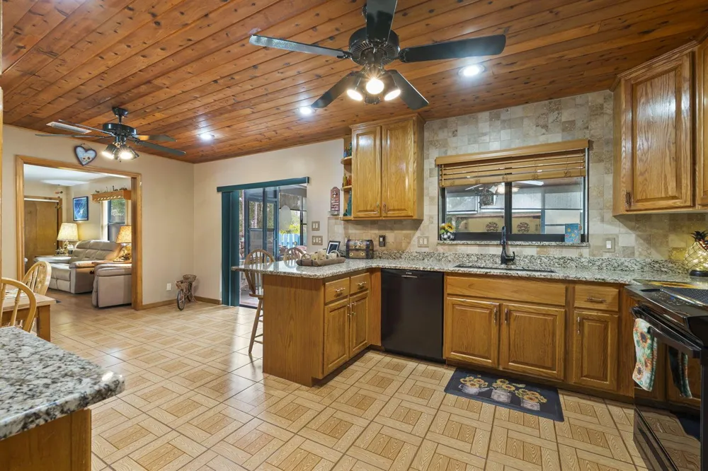 2725 Twin Oaks Trail Fort Pierce, FL 34945