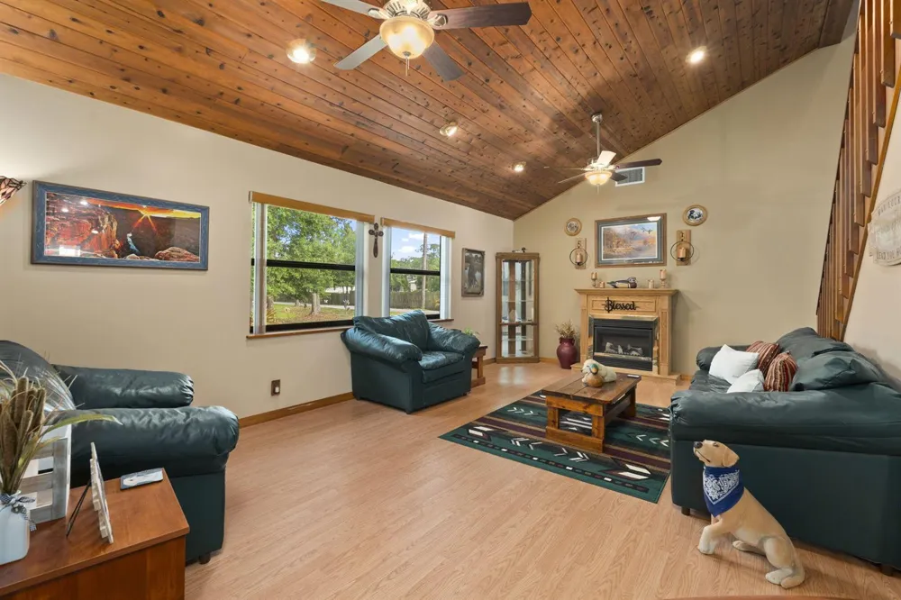 2725 Twin Oaks Trail Fort Pierce, FL 34945