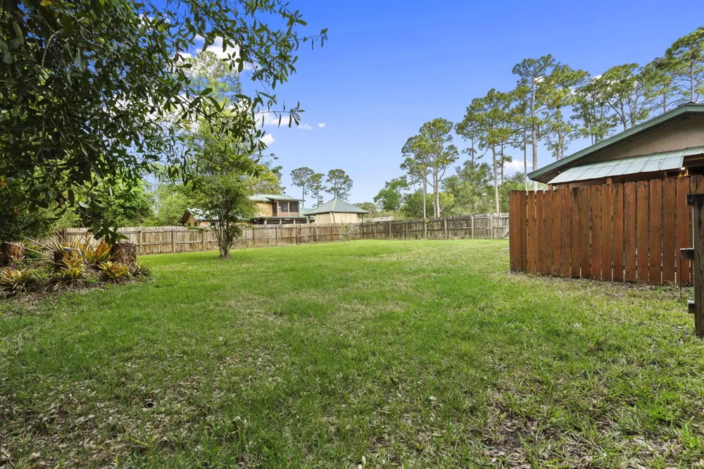 2725 Twin Oaks Trail Fort Pierce, FL 34945