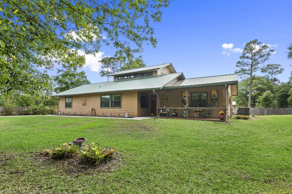 2725 Twin Oaks Trail Fort Pierce, FL 34945
