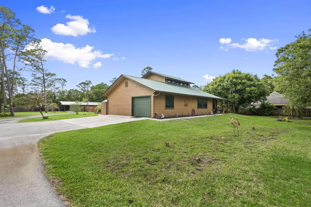 2725 Twin Oaks Trail Fort Pierce, FL 34945