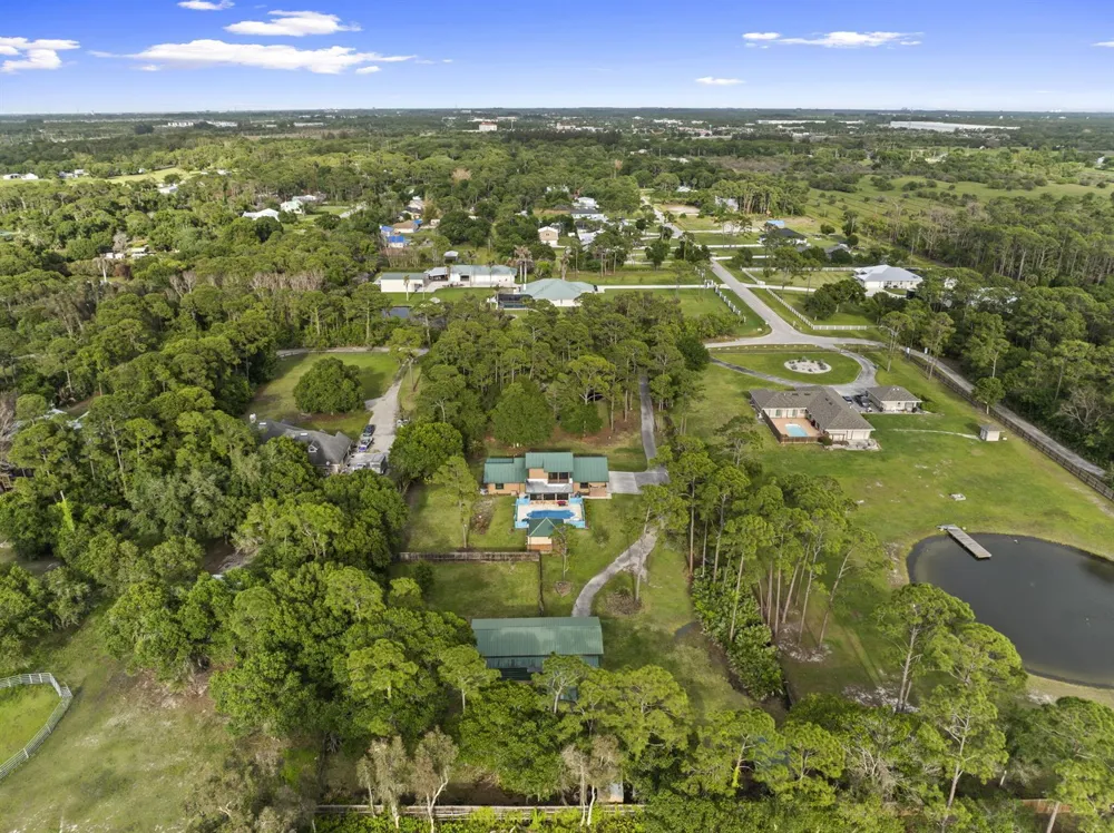 2725 Twin Oaks Trail Fort Pierce, FL 34945
