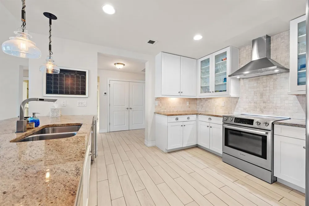 432 Bay Colony Drive Juno Beach, FL 33408
