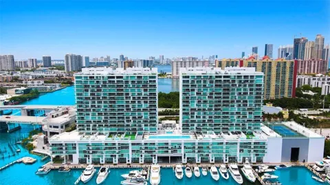400 Sunny Isles Boulevard #2005