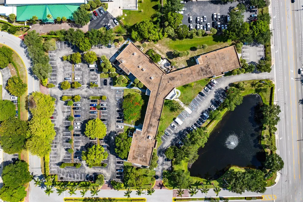 555 SW 12th Avenue Pompano Beach, FL 33069