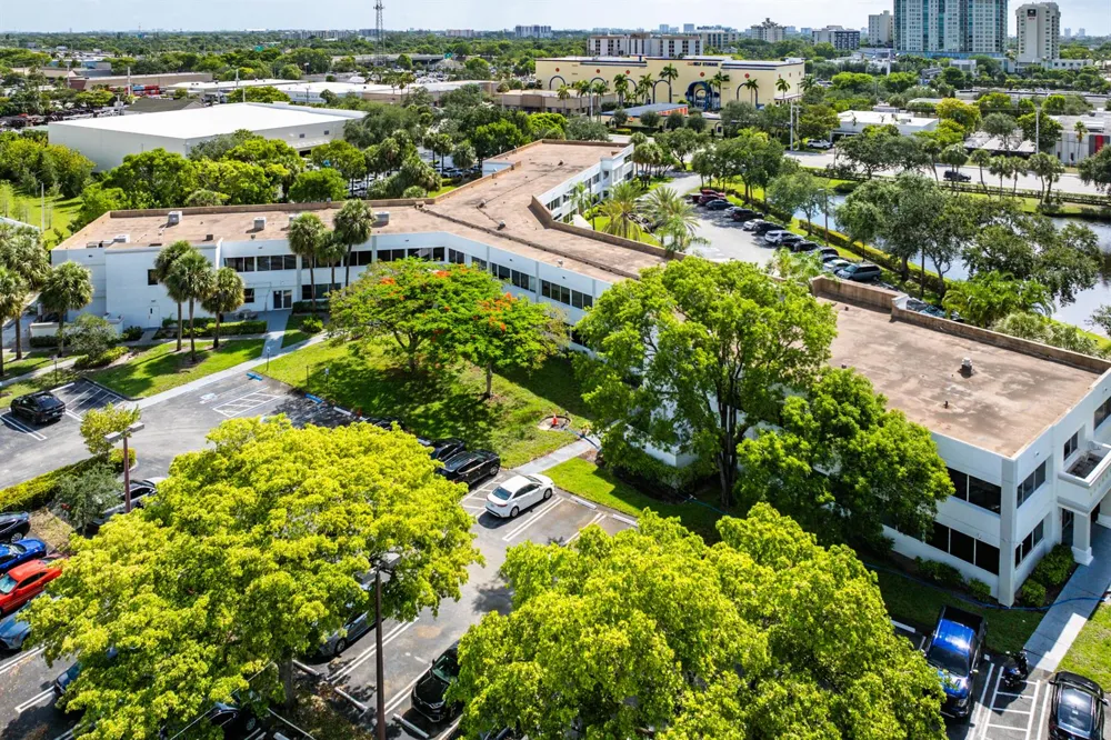 555 SW 12th Avenue Pompano Beach, FL 33069