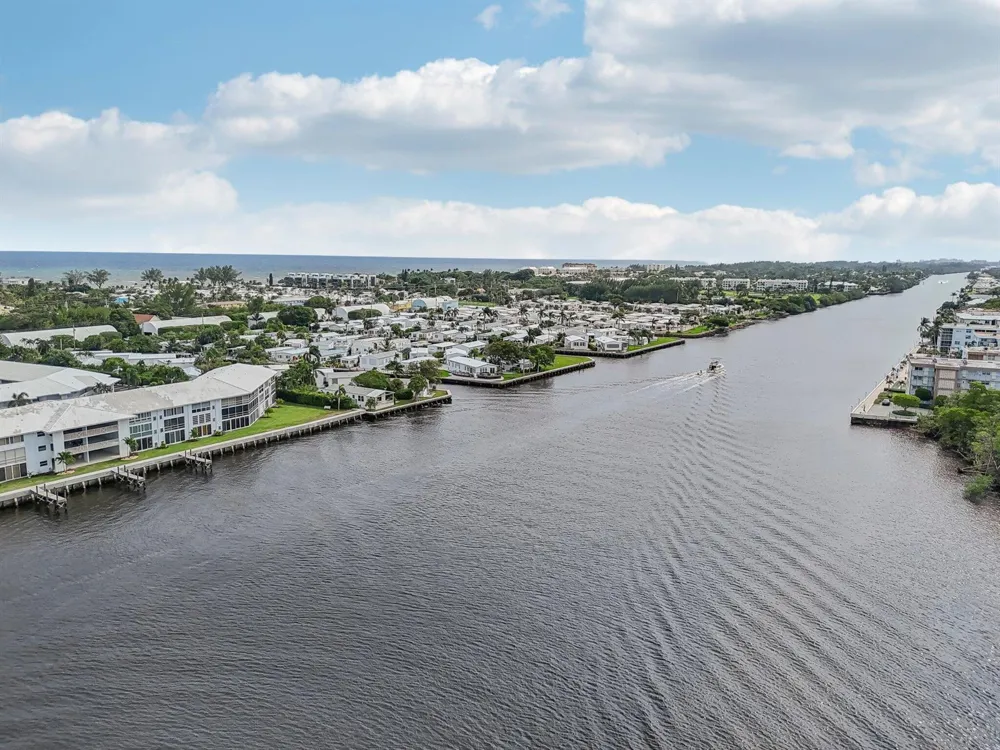 5540 Ocean Boulevard #212 Ocean Ridge, FL 33435