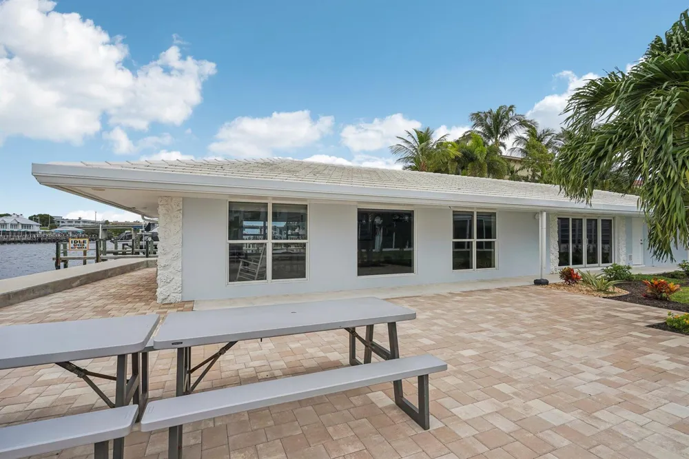 5540 Ocean Boulevard #212 Ocean Ridge, FL 33435