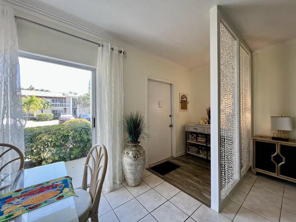 4201 S Ocean Boulevard #M5 South Palm Beach, FL 33480