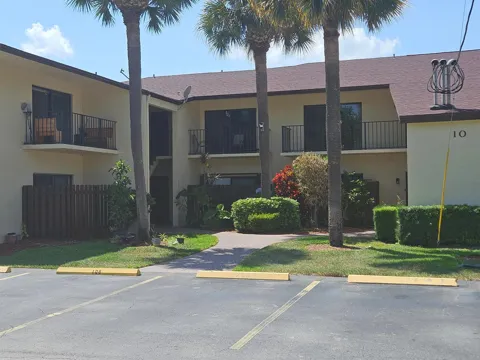 2050 Oleander Boulevard #10-108