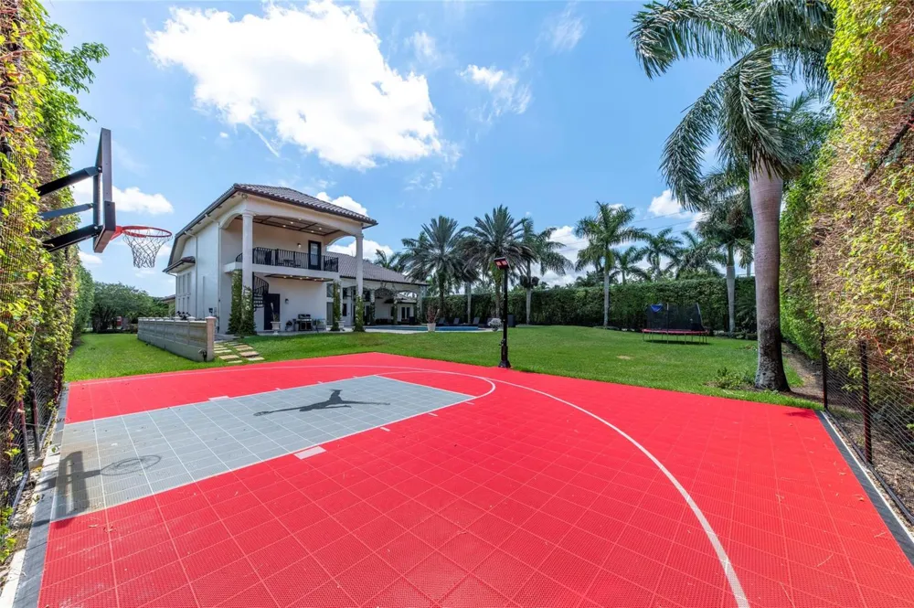 1203 NW 121st Avenue Plantation, FL 33323