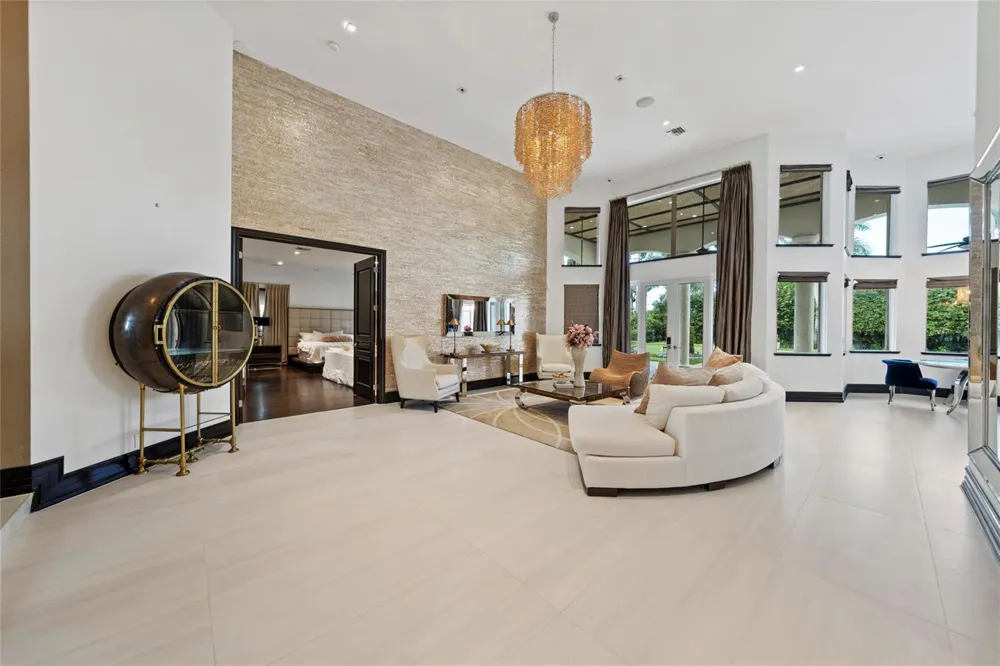 1203 NW 121st Avenue Plantation, FL 33323