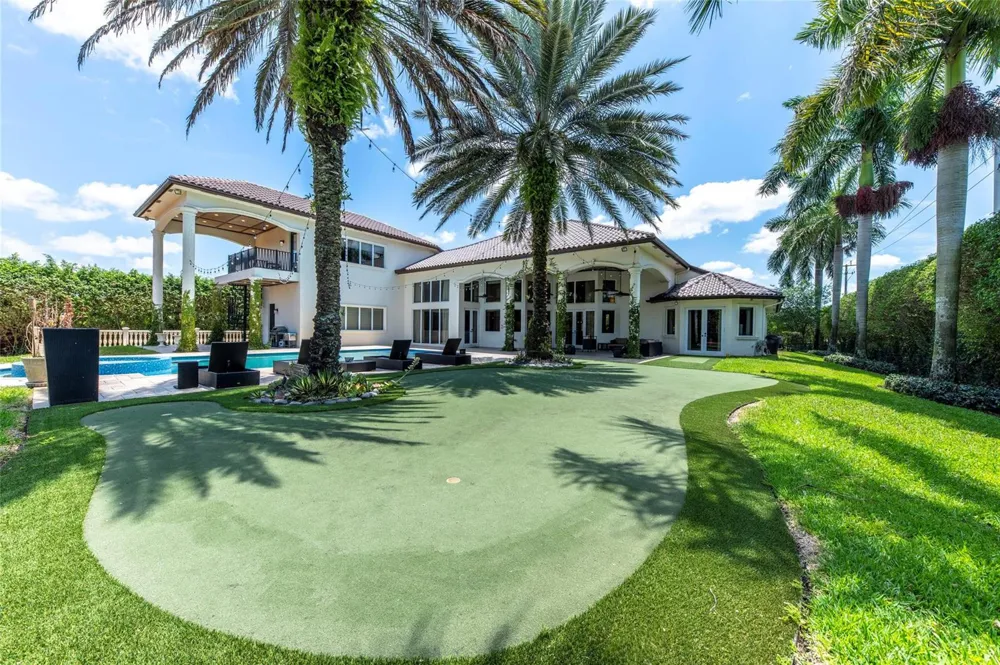 1203 NW 121st Avenue Plantation, FL 33323