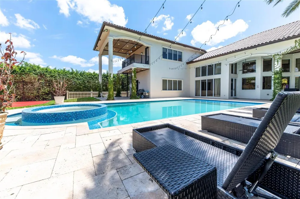 1203 NW 121st Avenue Plantation, FL 33323