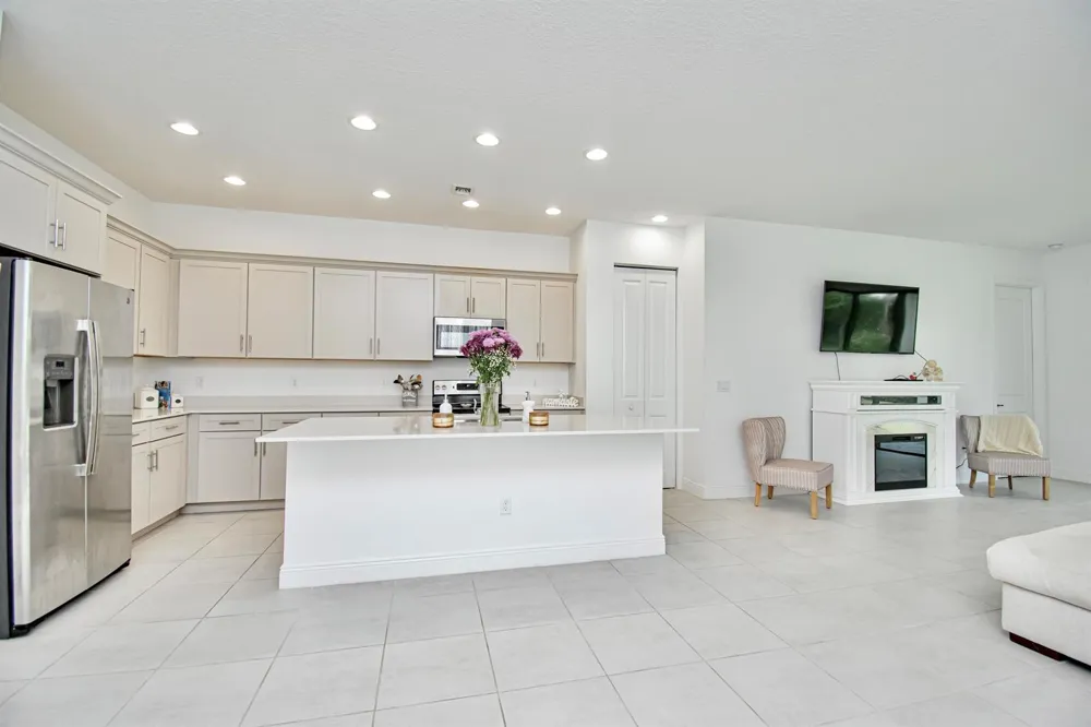 16420 Sandy Shore Drive Loxahatchee, FL 33470