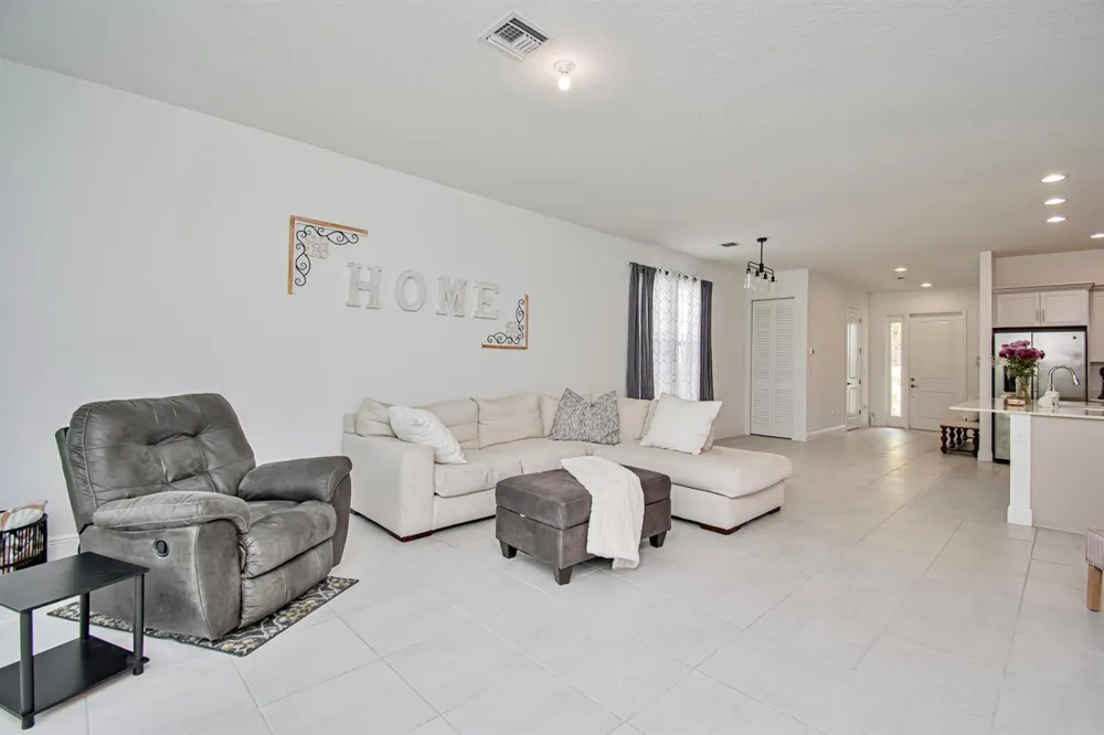16420 Sandy Shore Drive Loxahatchee, FL 33470