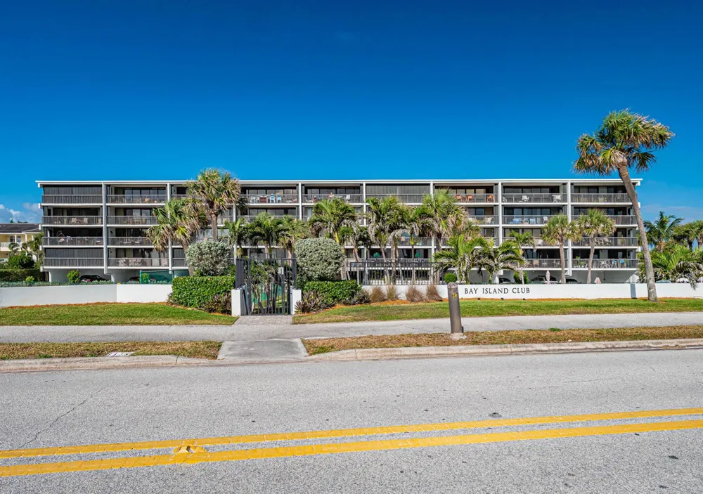 4141 Ocean Drive #403 Vero Beach, FL 32963