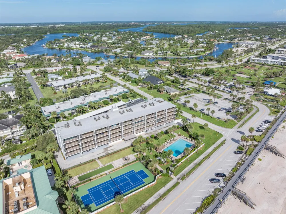 4141 Ocean Drive #403 Vero Beach, FL 32963