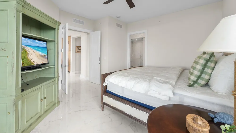 1 Water Club Way #402 North Palm Beach, FL 33408