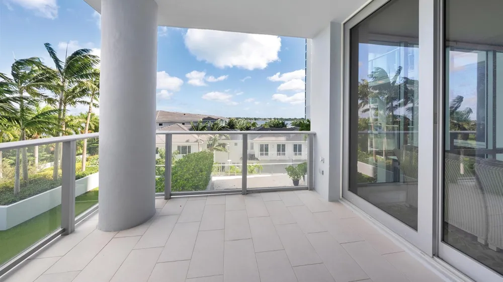 1 Water Club Way #402 North Palm Beach, FL 33408