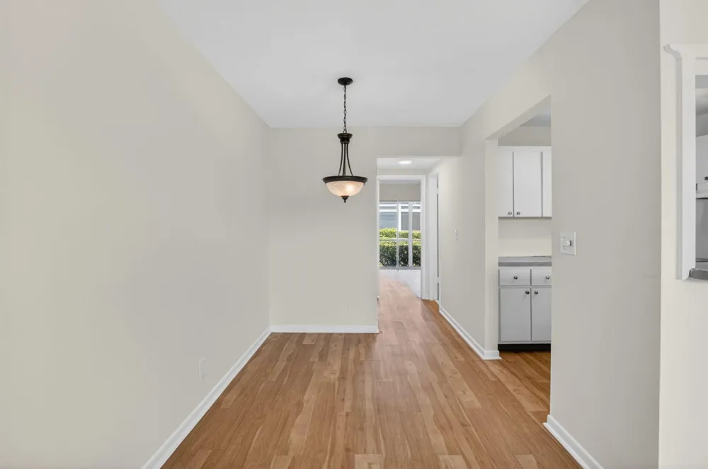 660 Horizon W #107 Boynton Beach, FL 33435