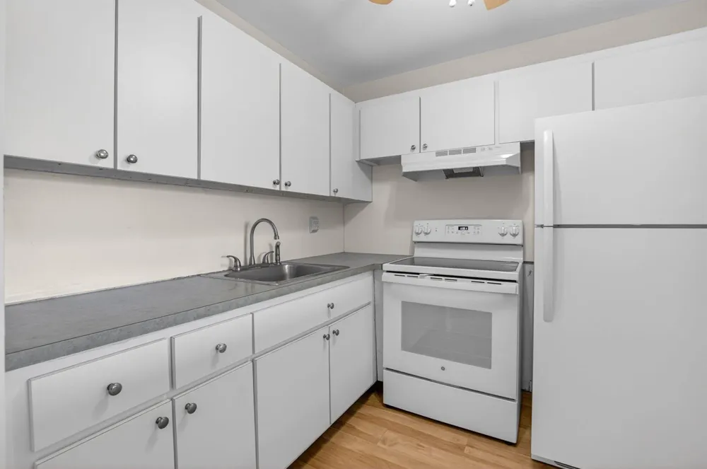 660 Horizon W #107 Boynton Beach, FL 33435