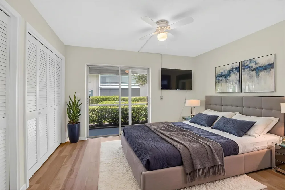 660 Horizon W #107 Boynton Beach, FL 33435