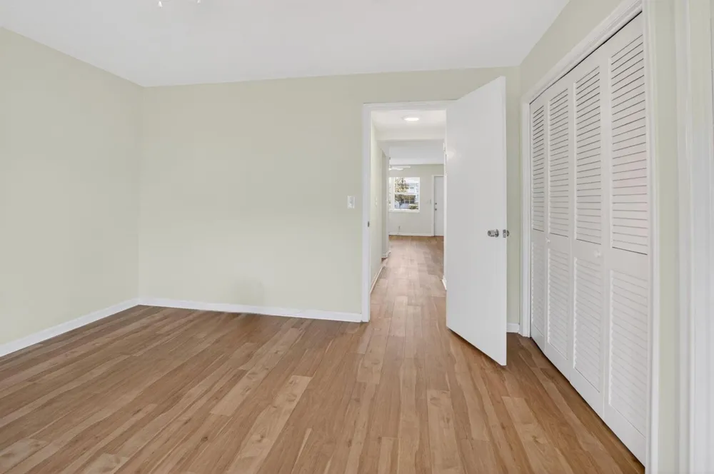 660 Horizon W #107 Boynton Beach, FL 33435