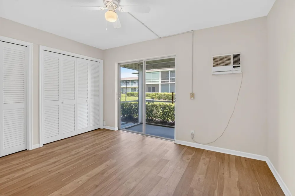 660 Horizon W #107 Boynton Beach, FL 33435