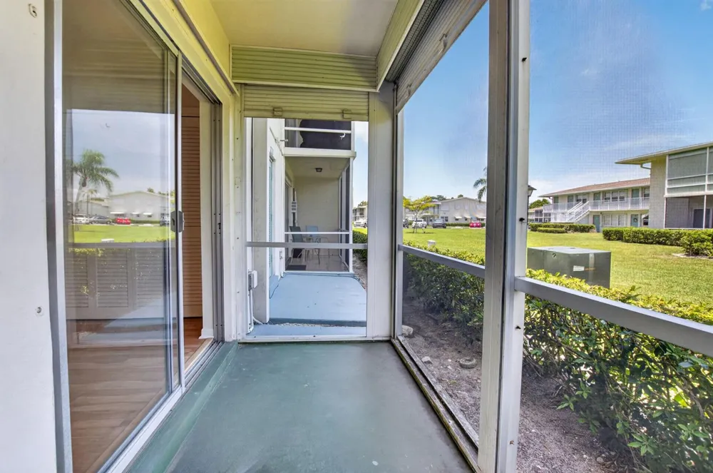 660 Horizon W #107 Boynton Beach, FL 33435