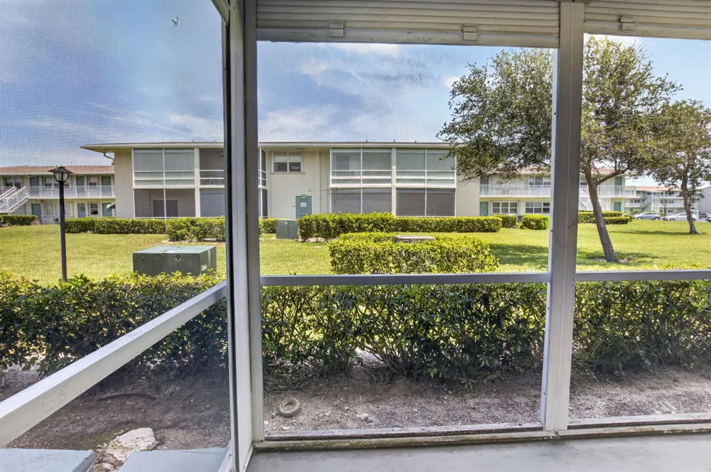 660 Horizon W #107 Boynton Beach, FL 33435