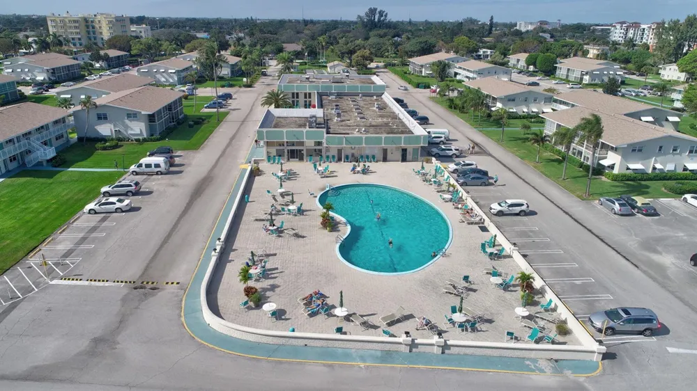 660 Horizon W #107 Boynton Beach, FL 33435