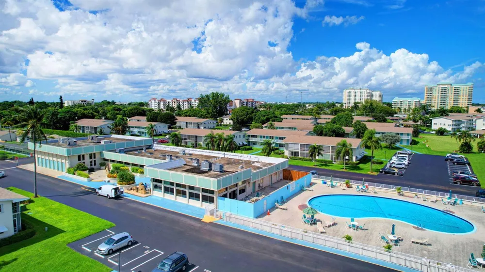 660 Horizon W #107 Boynton Beach, FL 33435