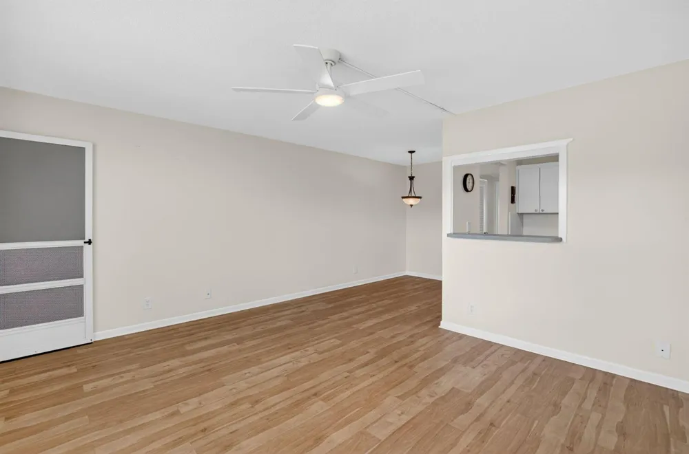 660 Horizon W #107 Boynton Beach, FL 33435
