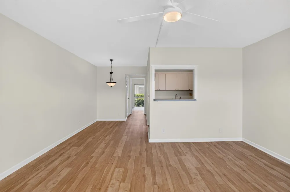 660 Horizon W #107 Boynton Beach, FL 33435