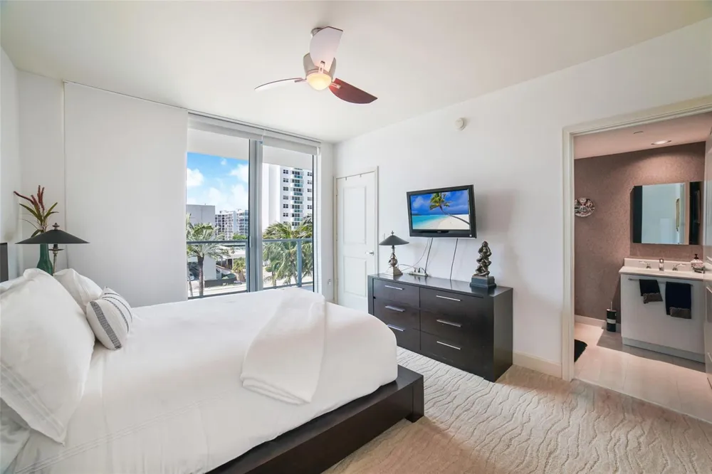 3101 S Ocean Drive #401 Hollywood, FL 33019