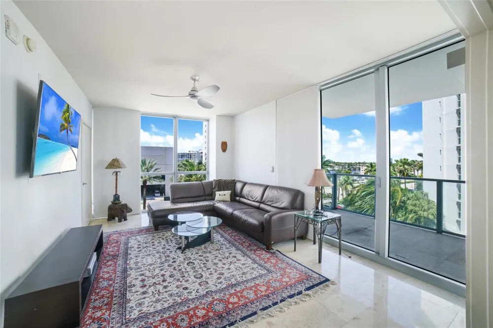 3101 S Ocean Drive #401 Hollywood, FL 33019