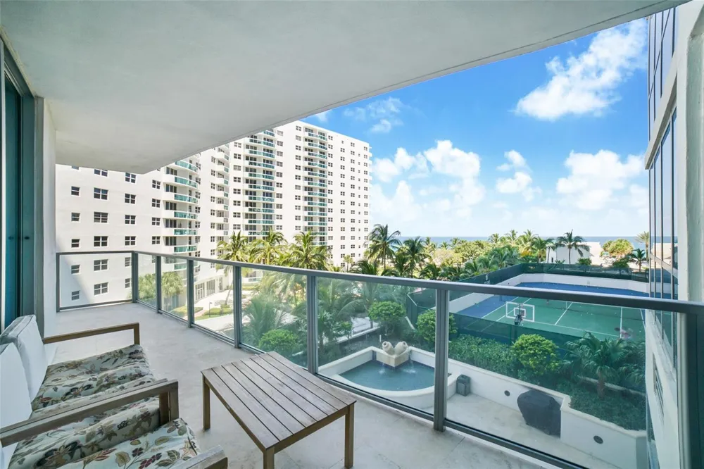 3101 S Ocean Drive #401 Hollywood, FL 33019
