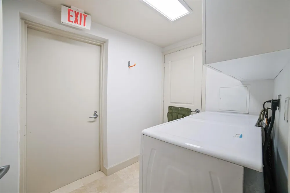 3101 S Ocean Drive #401 Hollywood, FL 33019