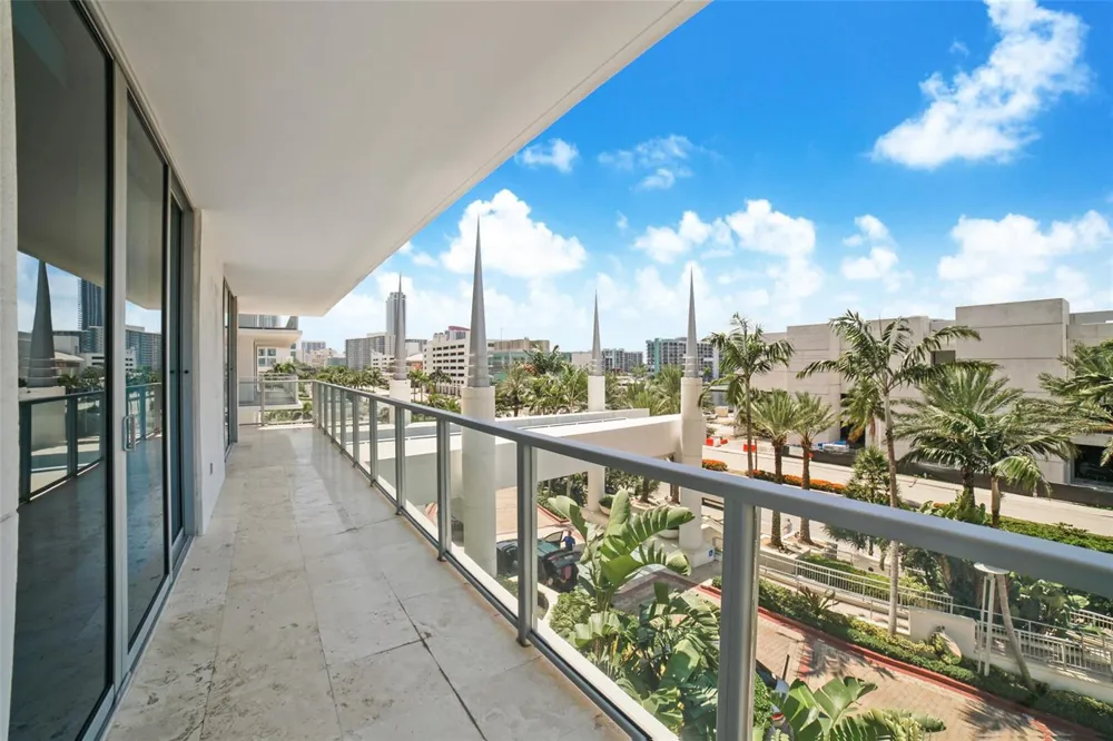 3101 S Ocean Drive #401 Hollywood, FL 33019